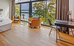 Aika Seaside Living Hotel